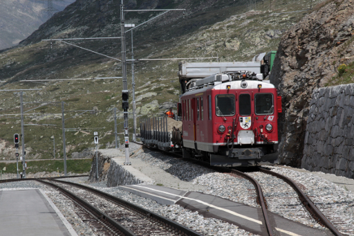 TrainTravauxOspizioBernina.jpg